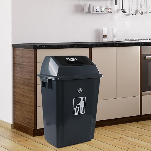 18 Gallon Plastic Trash Can - Image 4