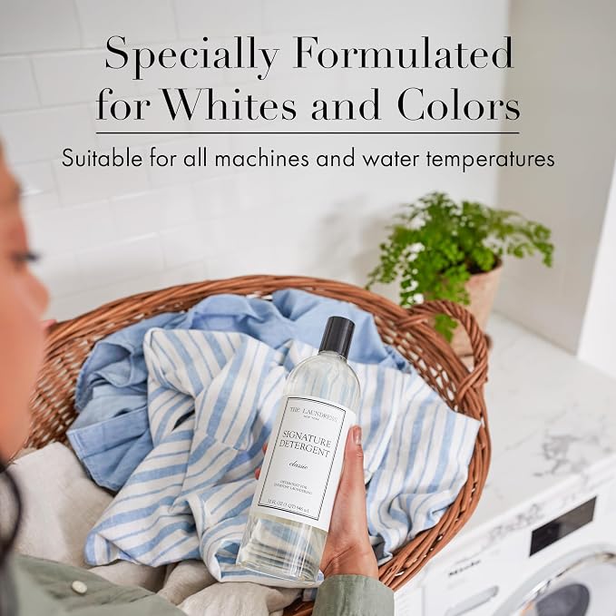 The Laundress Luxury Laundry Detergent, 31 Loads, Scented Signature Classic - Image 3